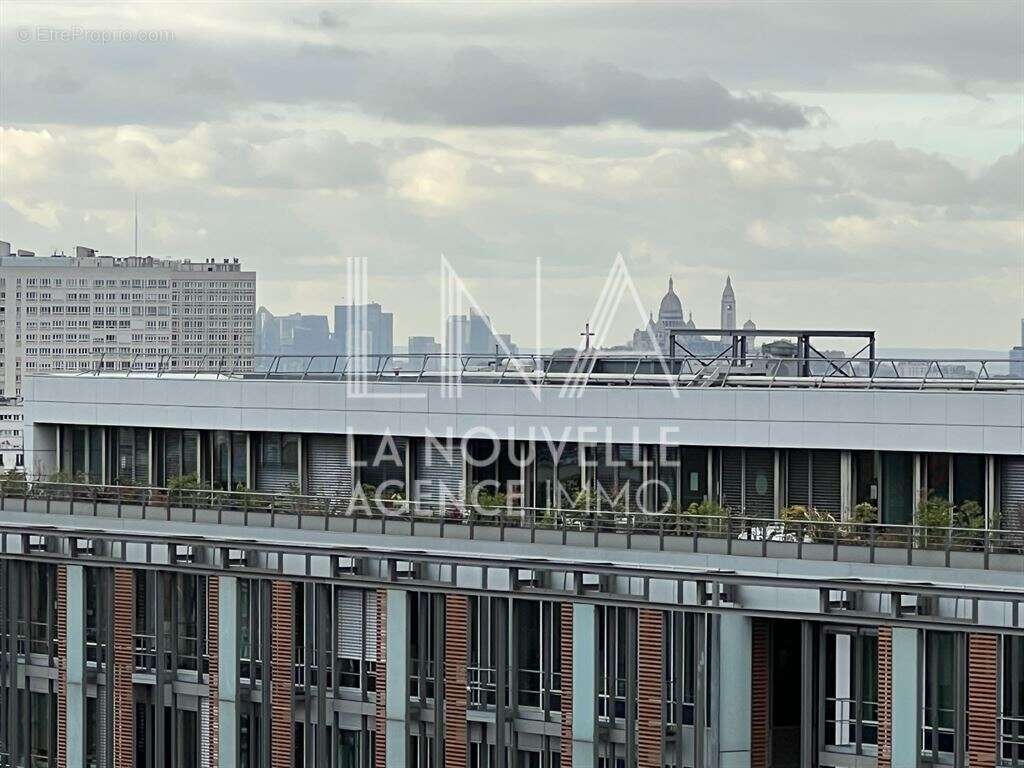 Appartement à LES LILAS