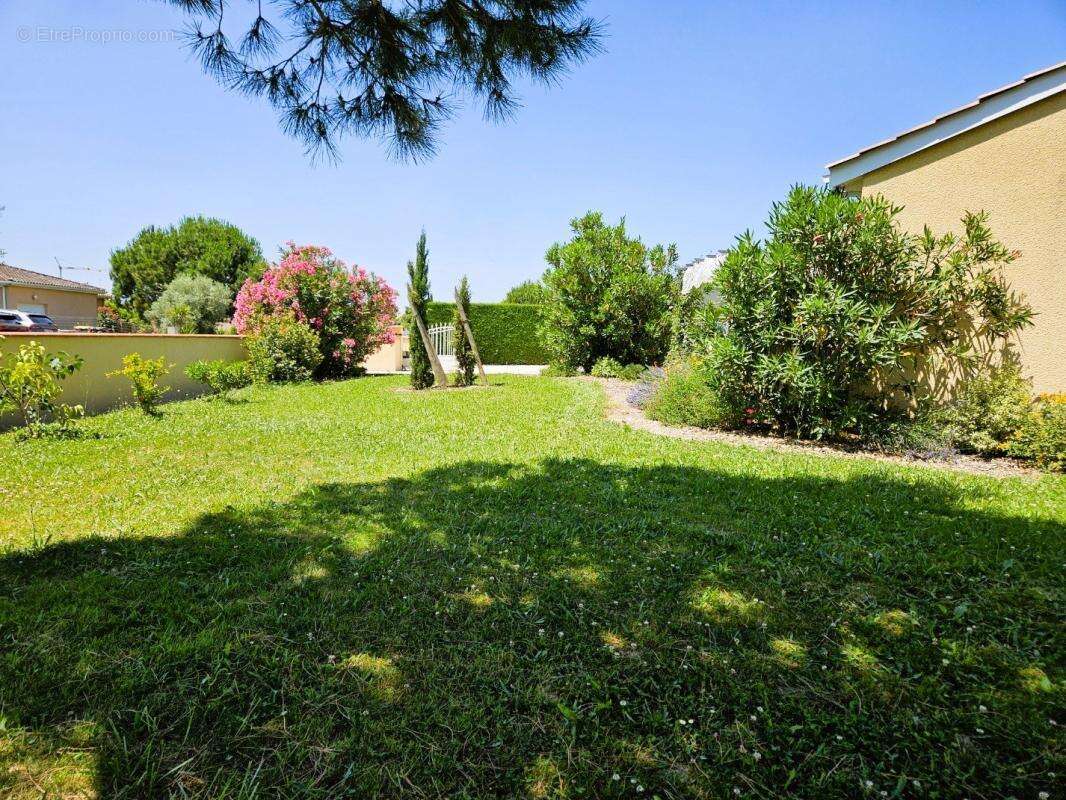 Maison à LA VILLE-DIEU-DU-TEMPLE