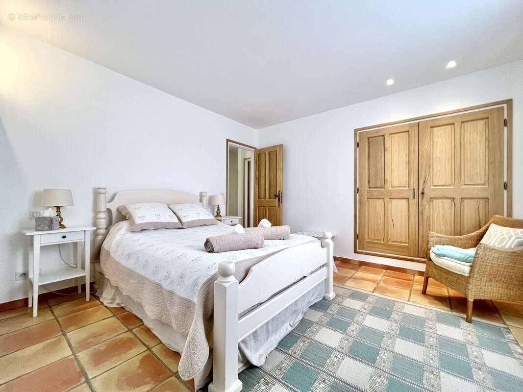 Maison à PLAN-DE-LA-TOUR