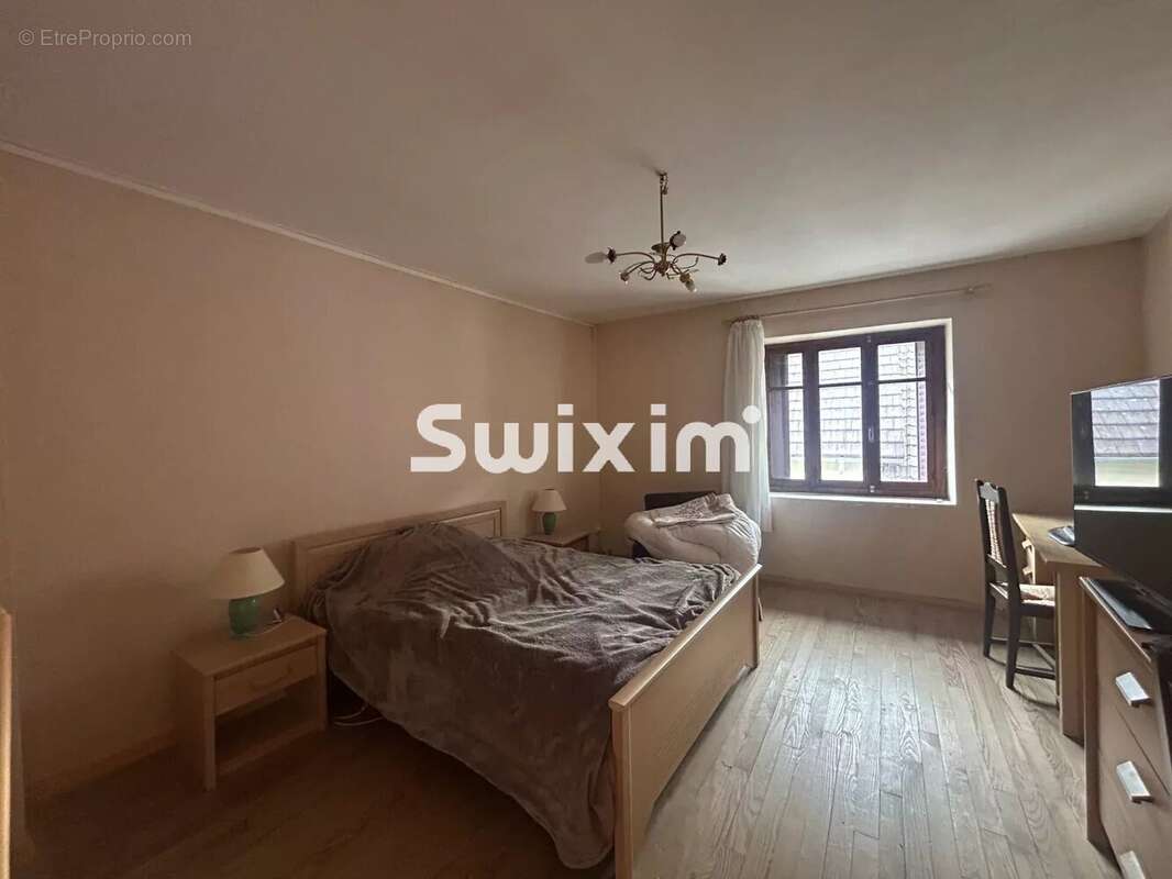 Maison à LONS-LE-SAUNIER