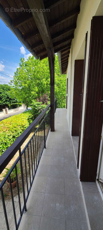 Maison familiale au calme, jardin arboré et belle vue - photo 7