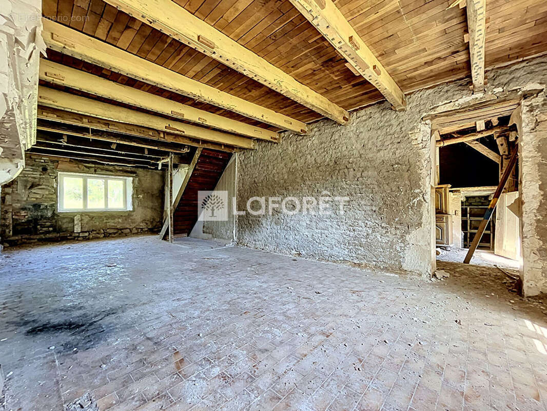 Maison à FOULAIN