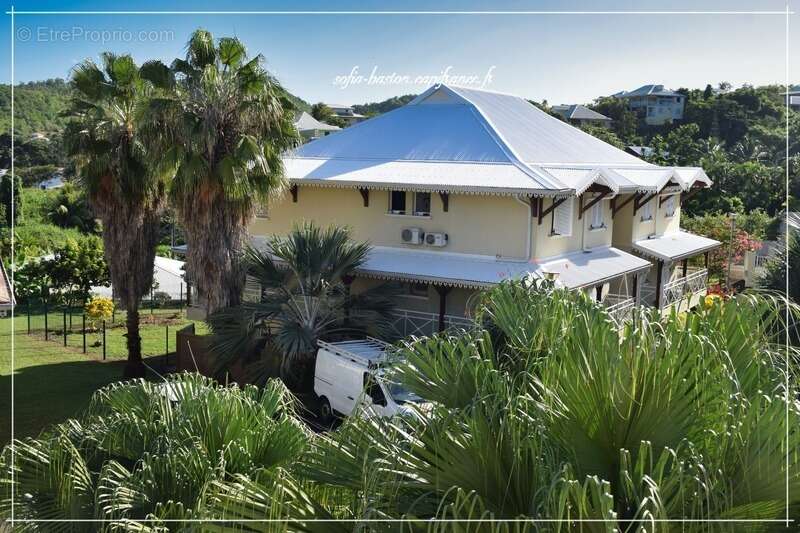 Appartement à LES TROIS-ILETS