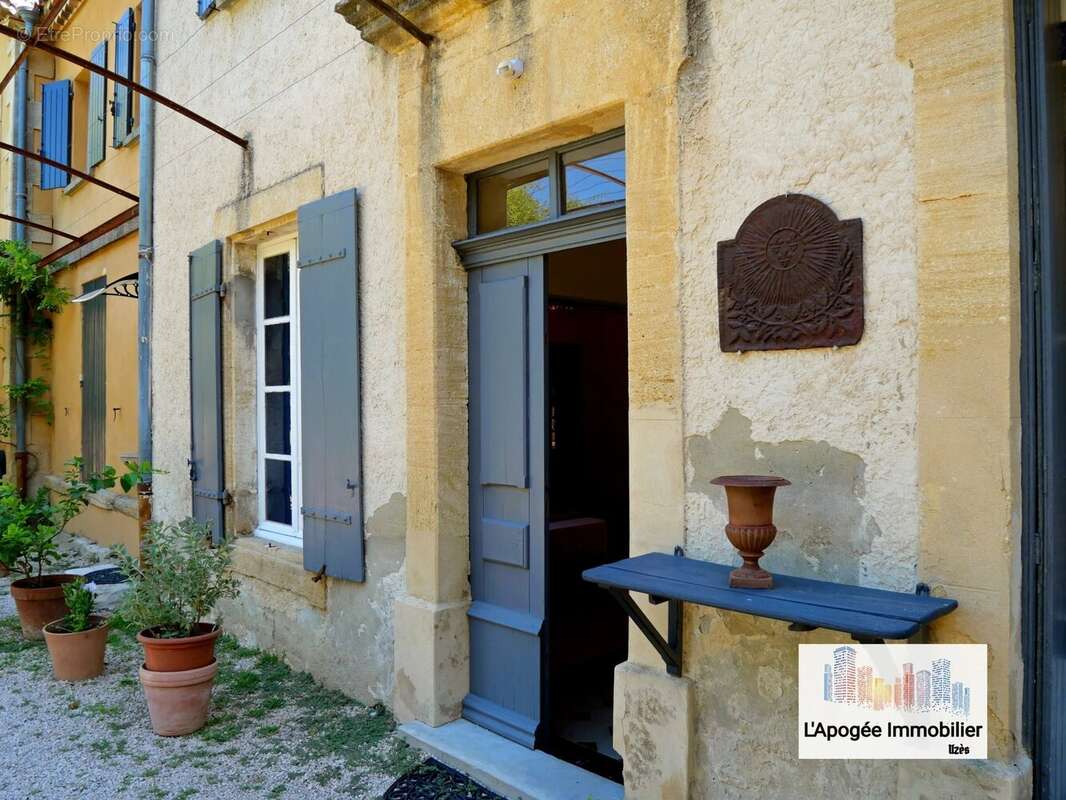 Maison à UZES