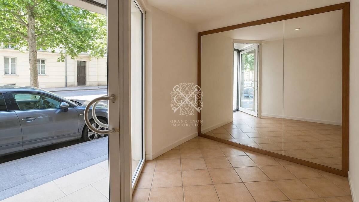 Commerce à LYON-6E