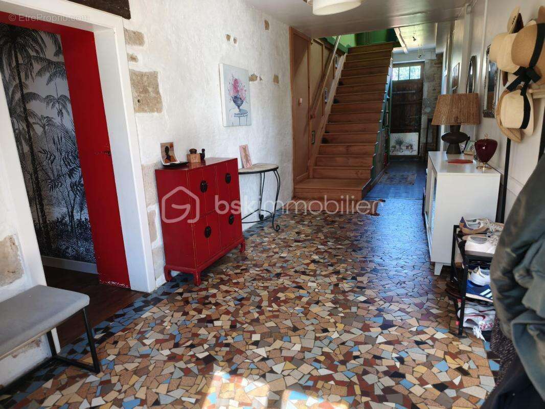 Magnifique maison familiale en pierre - photo 3