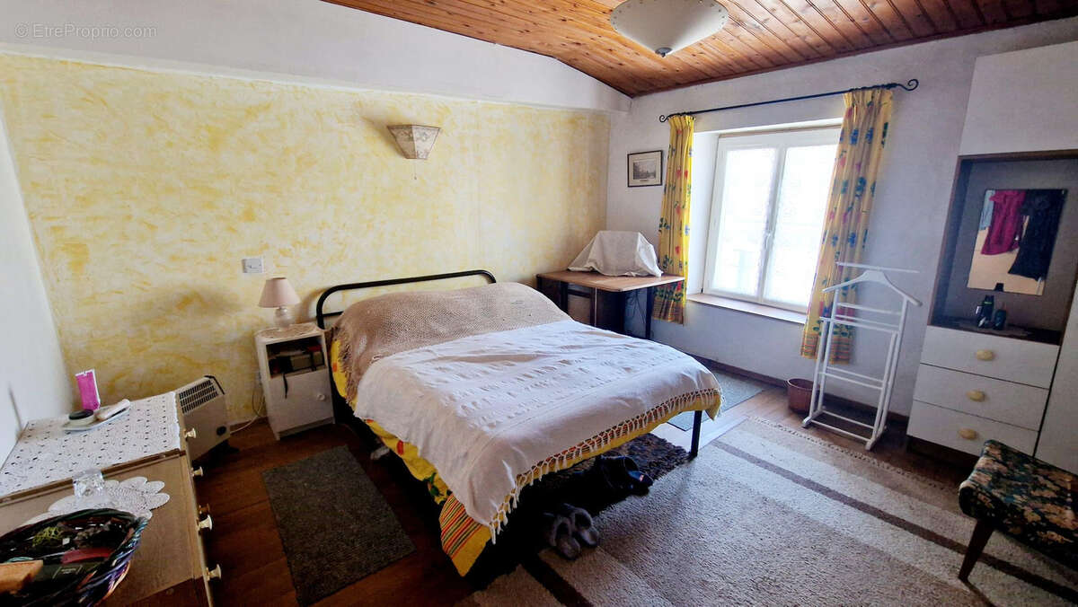 Maison à BOIS-DE-CENE