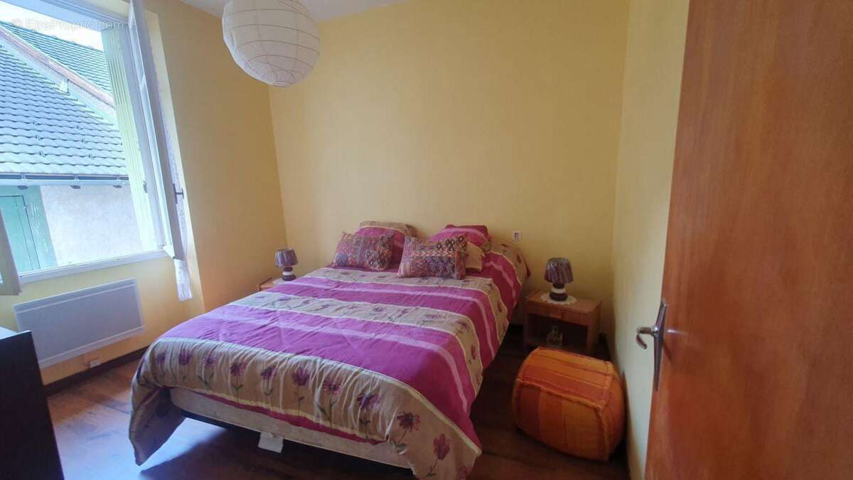 Appartement à AX-LES-THERMES