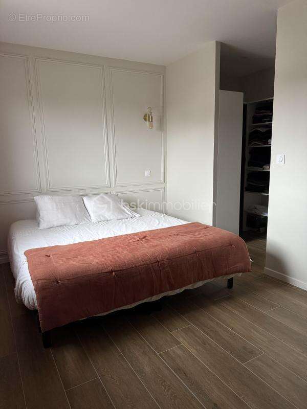 Maison à PONT-EVEQUE