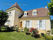 Maison à TERRASSON-LAVILLEDIEU