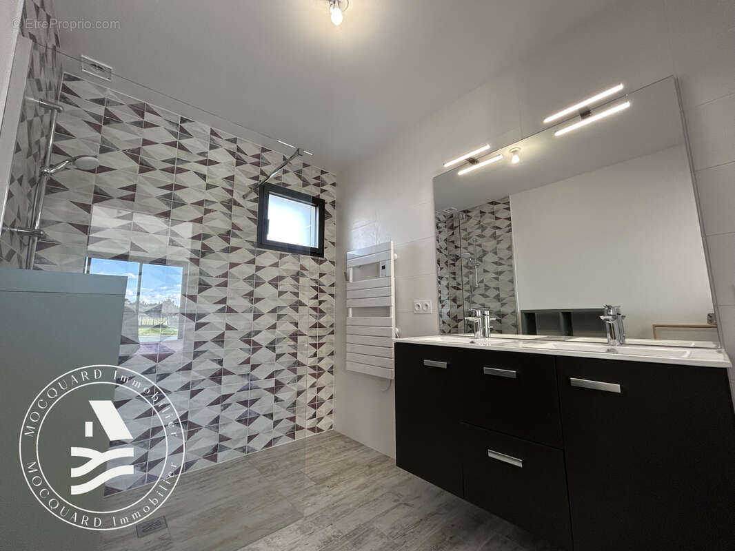 Maison à SAINT-PHILIBERT