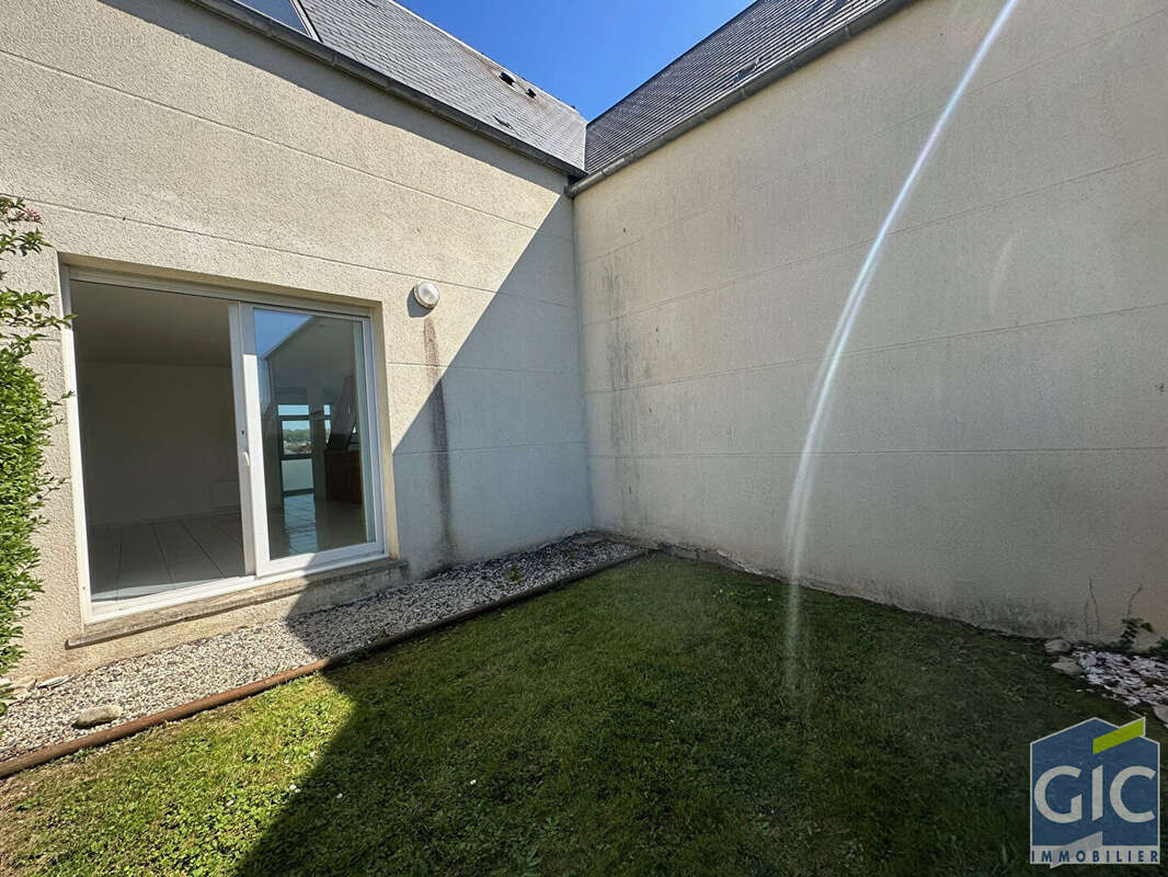Appartement à PORT-EN-BESSIN-HUPPAIN