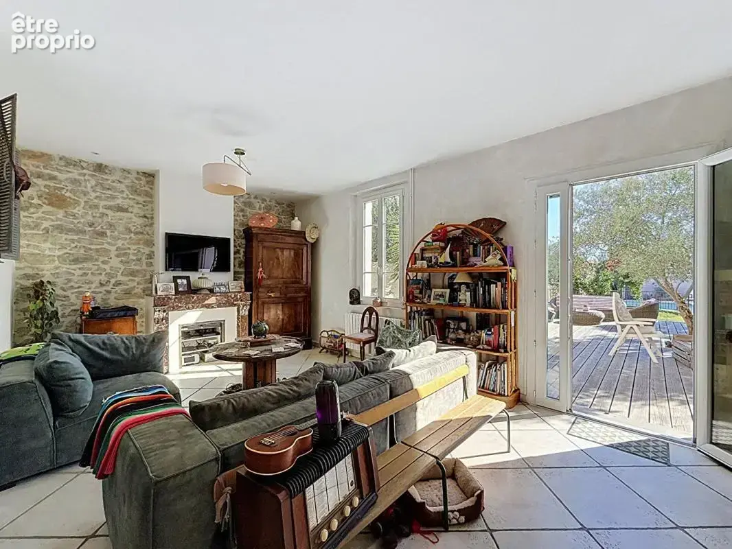 Carcassonne Quatre-Chemins - Maison familiale de 138 m² avec 4 chambres, piscine et grande terrasse - photo 7