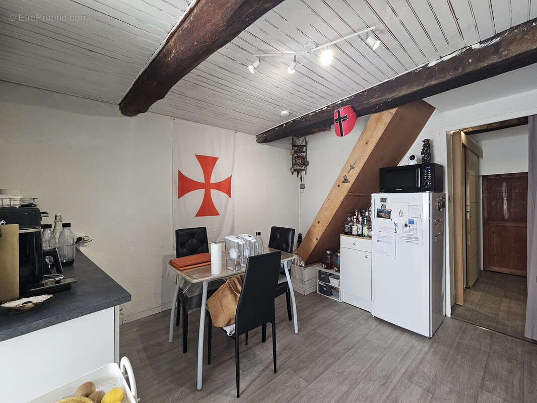 Maison à REGUSSE