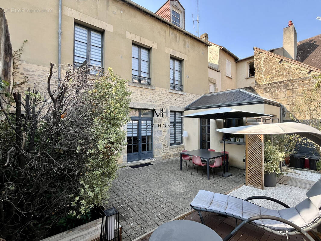 Photo Maison à Alencon au prix de 644 000€