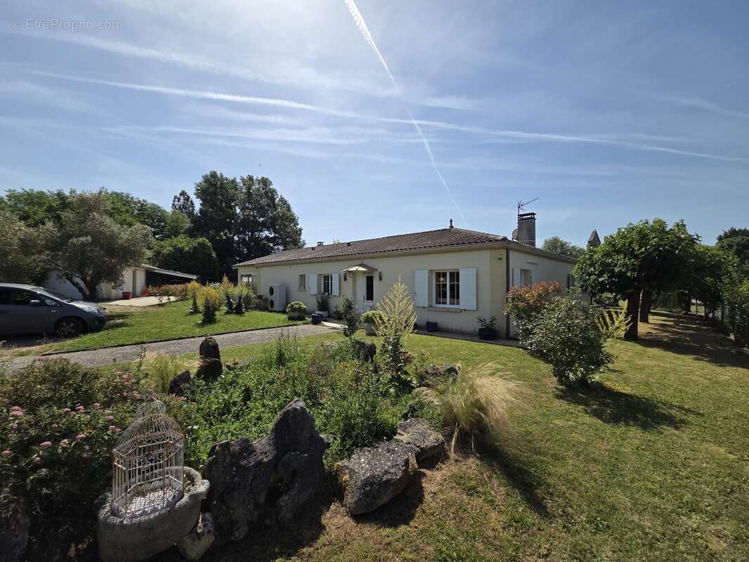 Maison à BLESIGNAC
