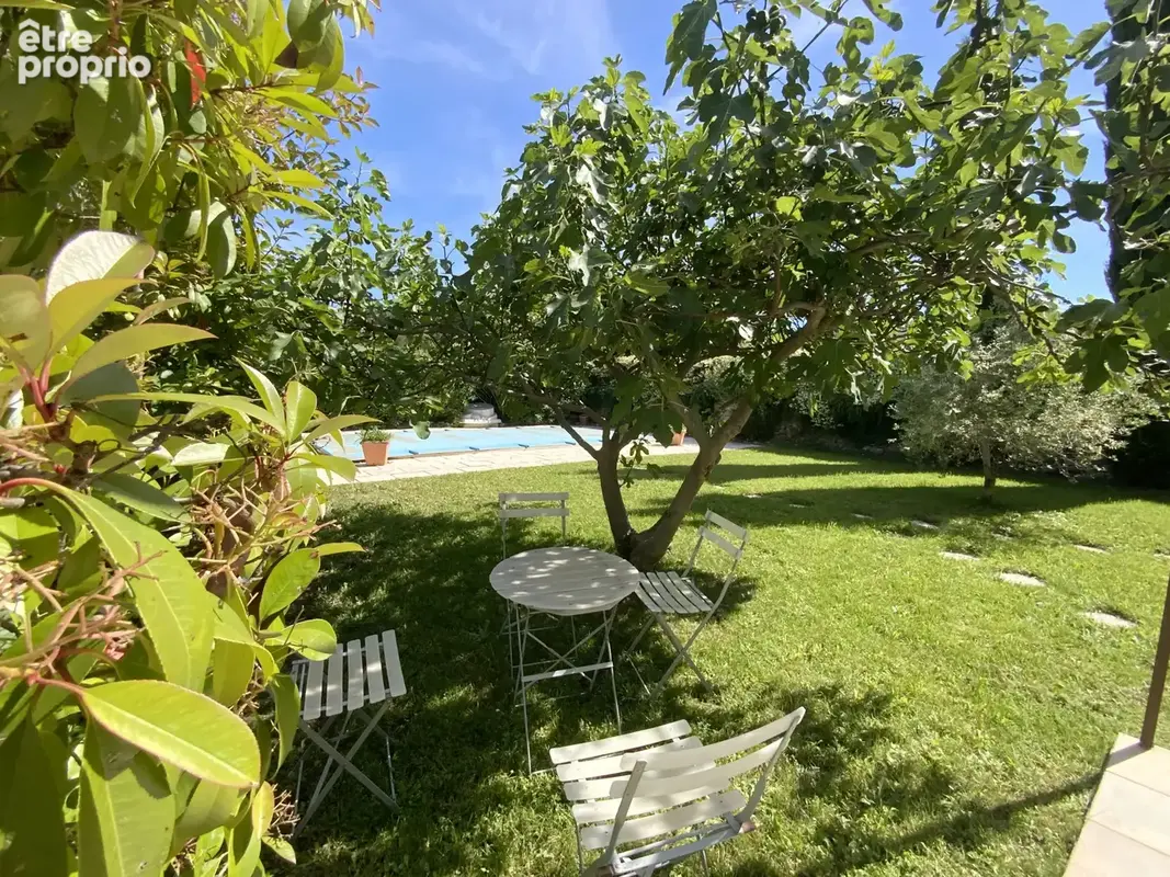 Villa avec piscine à 4 km d' Uzès. - photo 8