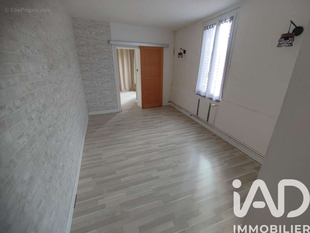 Photo 8 - Maison à VANDRIMARE