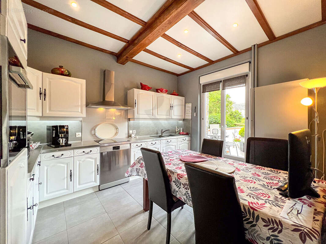 Maison à CONDE-SUR-NOIREAU