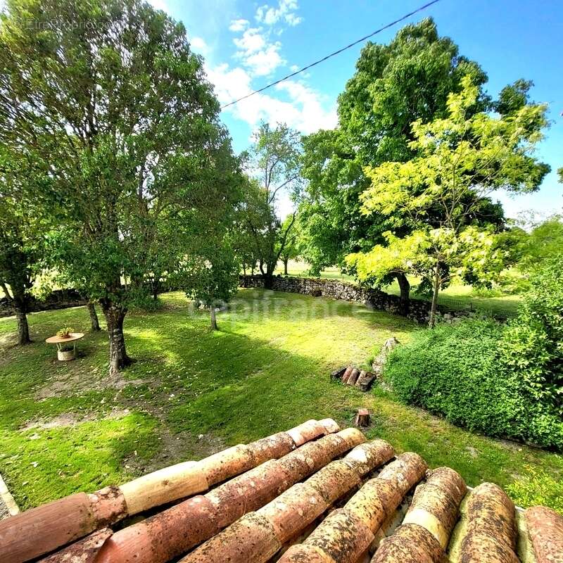 Maison à SAINT-CLAR