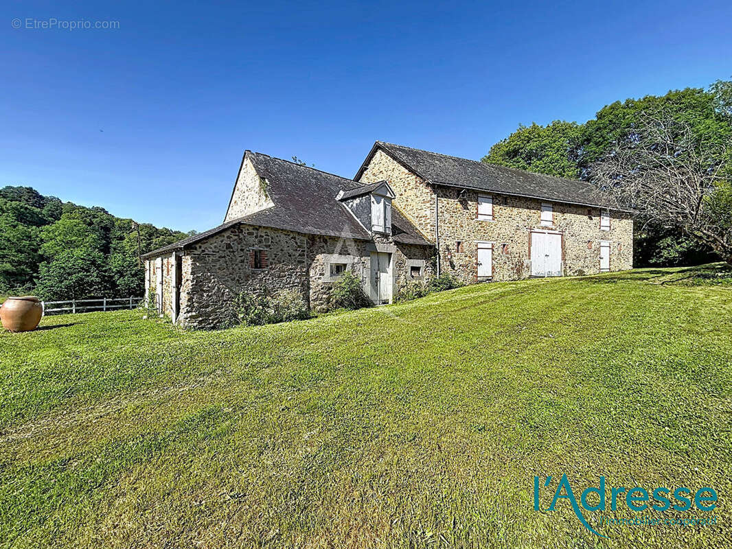 Maison à SAINT-JEAN-SUR-MAYENNE