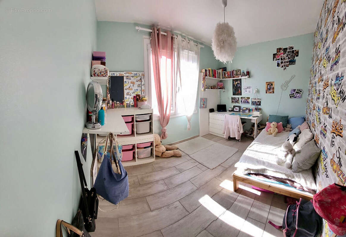 Appartement à MARSEILLE-3E