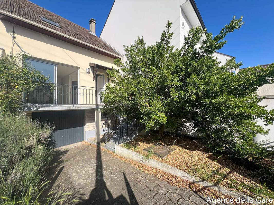 Maison à HOUILLES