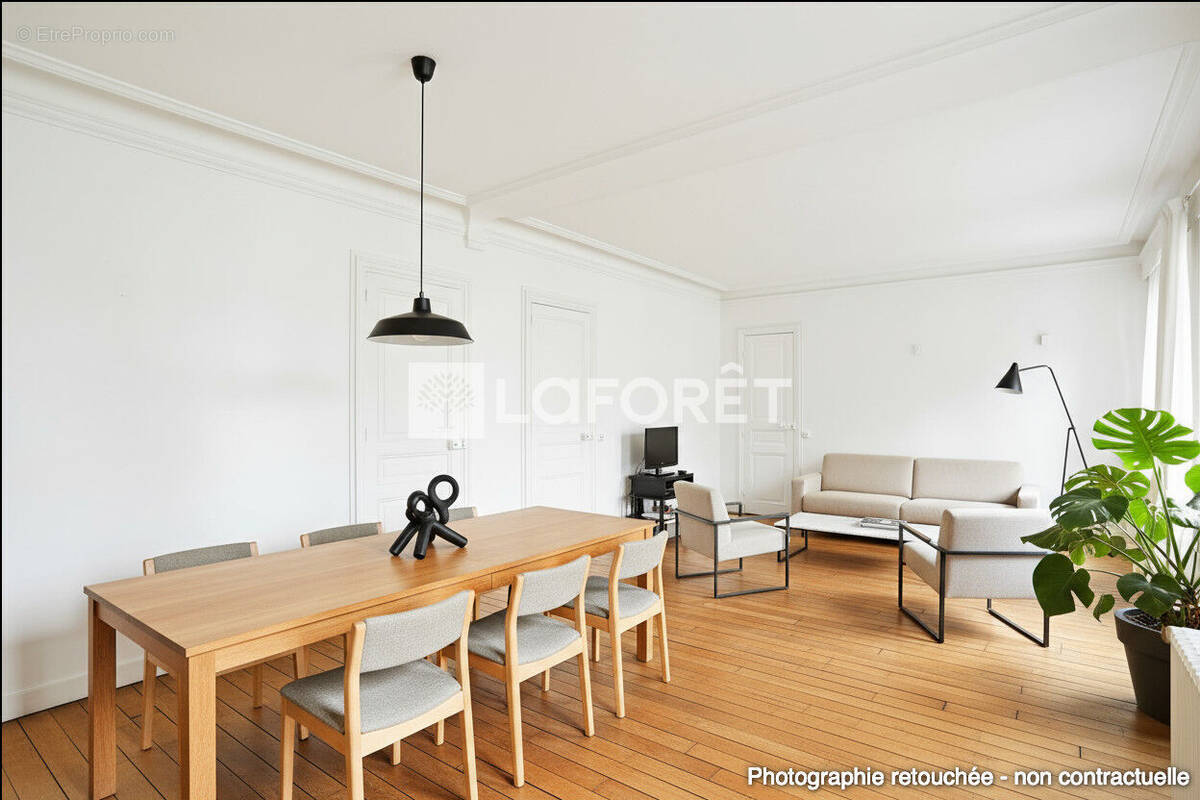 Appartement à PARIS-14E