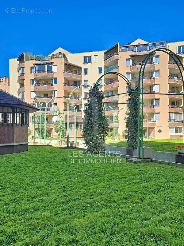 Appartement à ASNIERES-SUR-SEINE