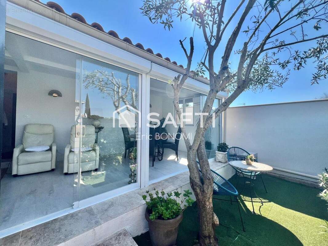 Photo 2 - Maison à LA MOTTE