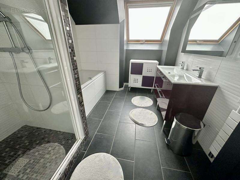 Maison à TOURVILLE-LA-RIVIERE