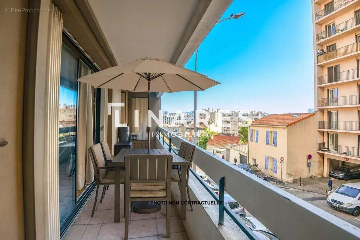 Appartement à MARSEILLE-4E