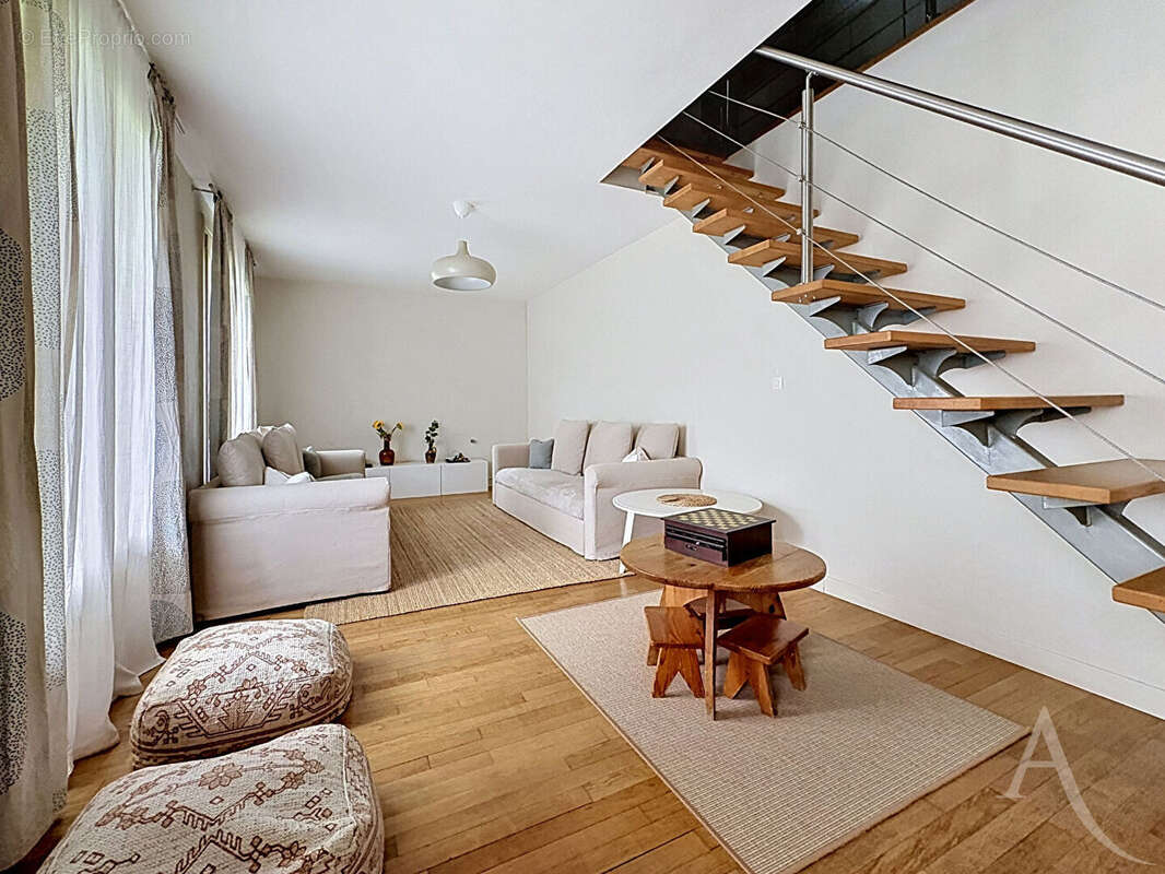 Appartement à MANTES-LA-JOLIE