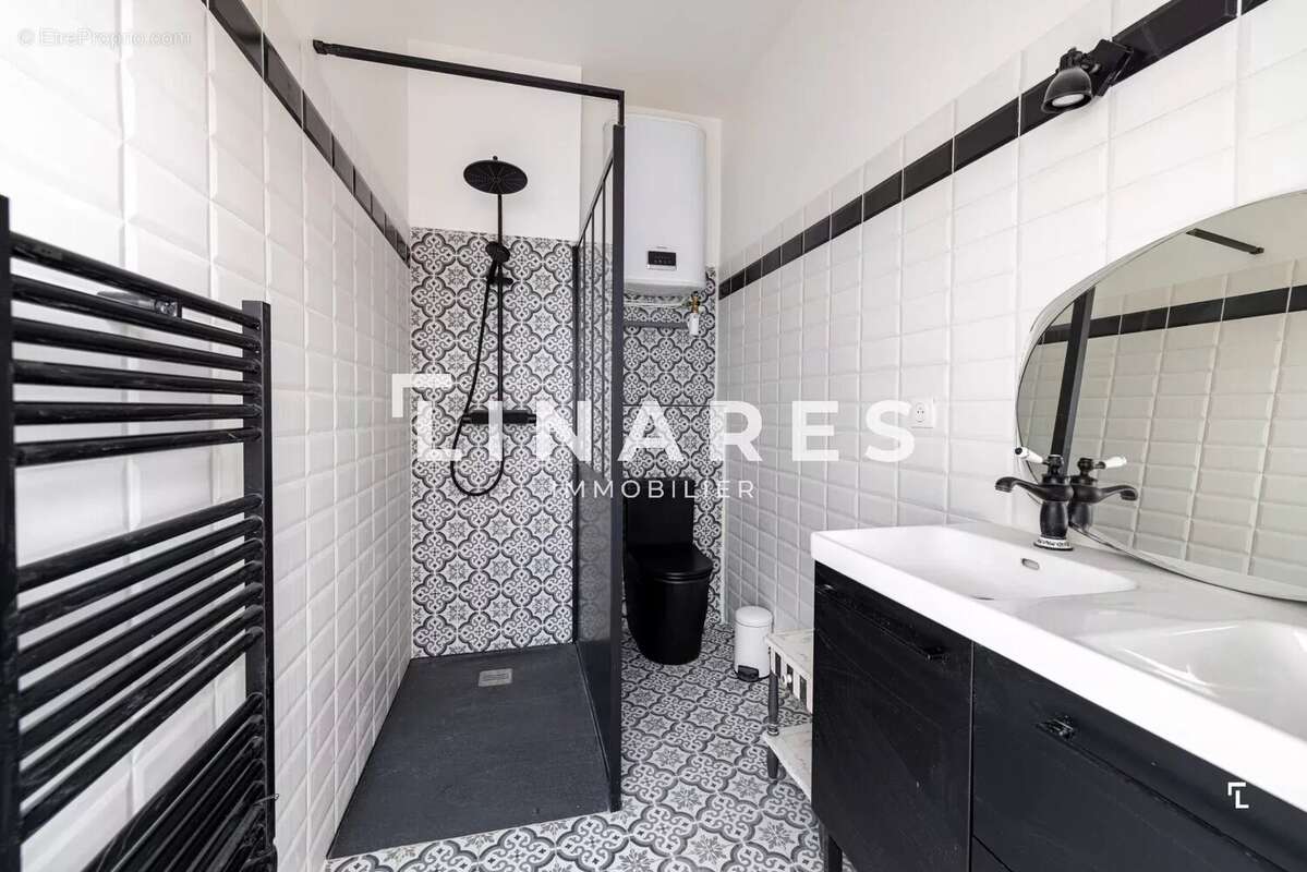 Appartement à MARSEILLE-1E