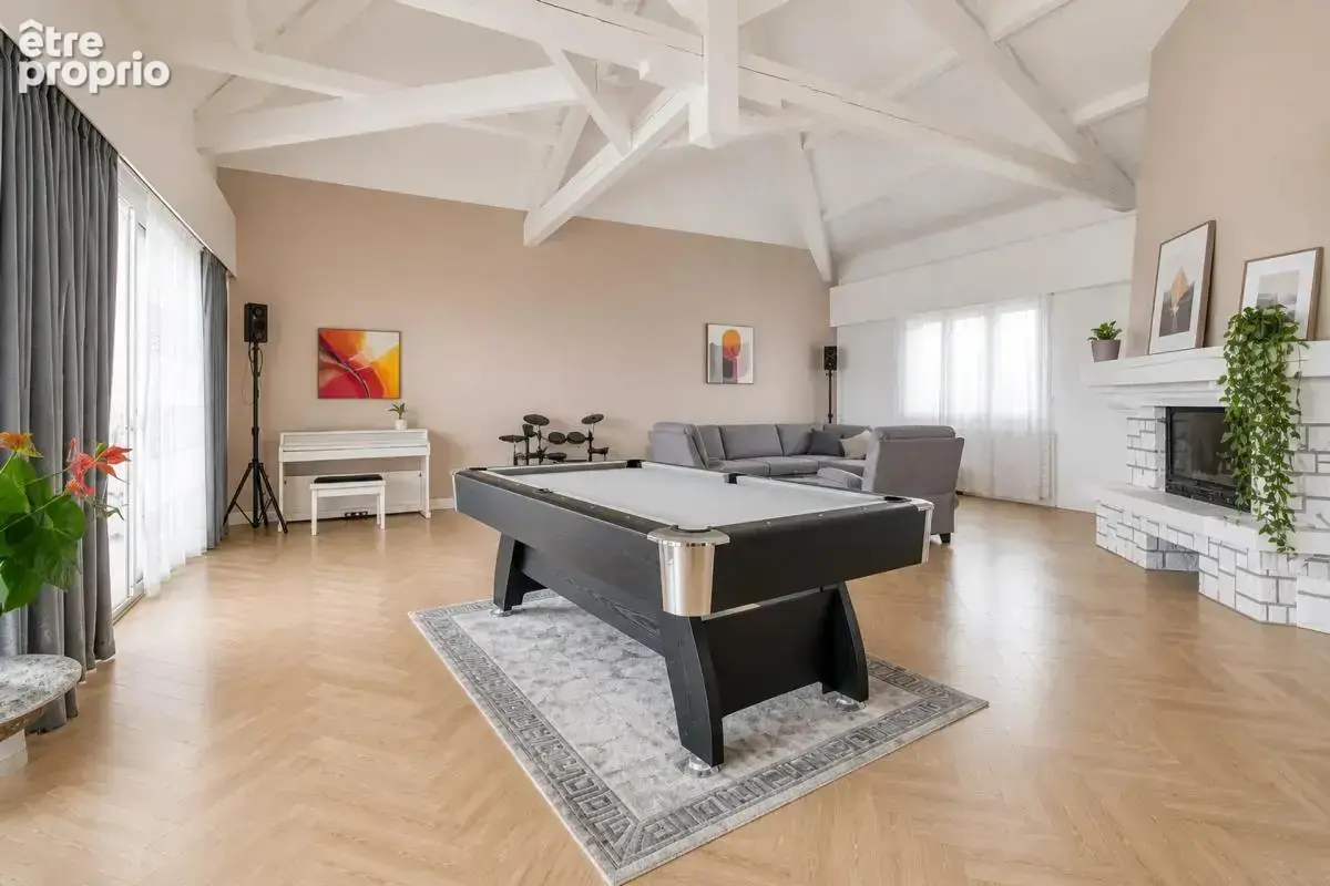 Maison de 7 pièces de 300 m² à Belberaud - photo 6