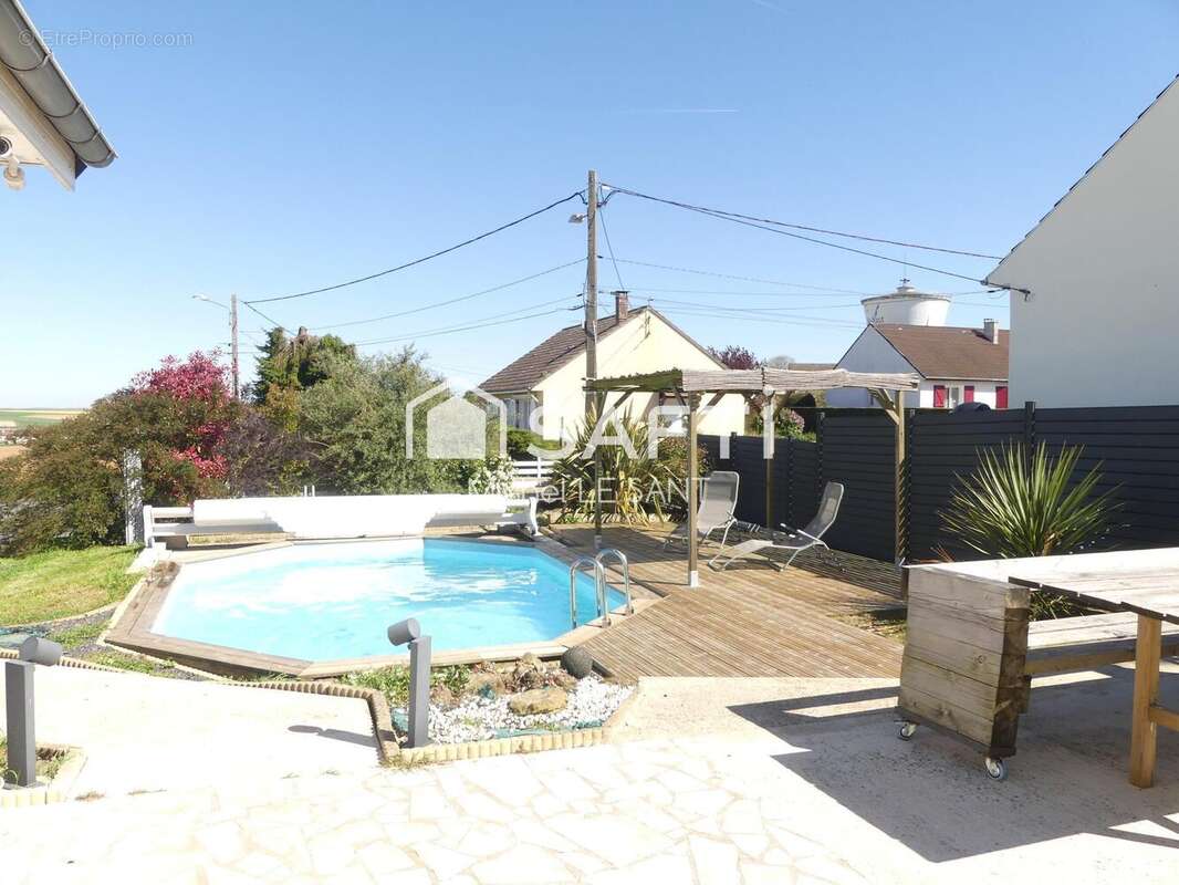 Photo 2 - Maison à SAINT-JUST-EN-CHAUSSEE