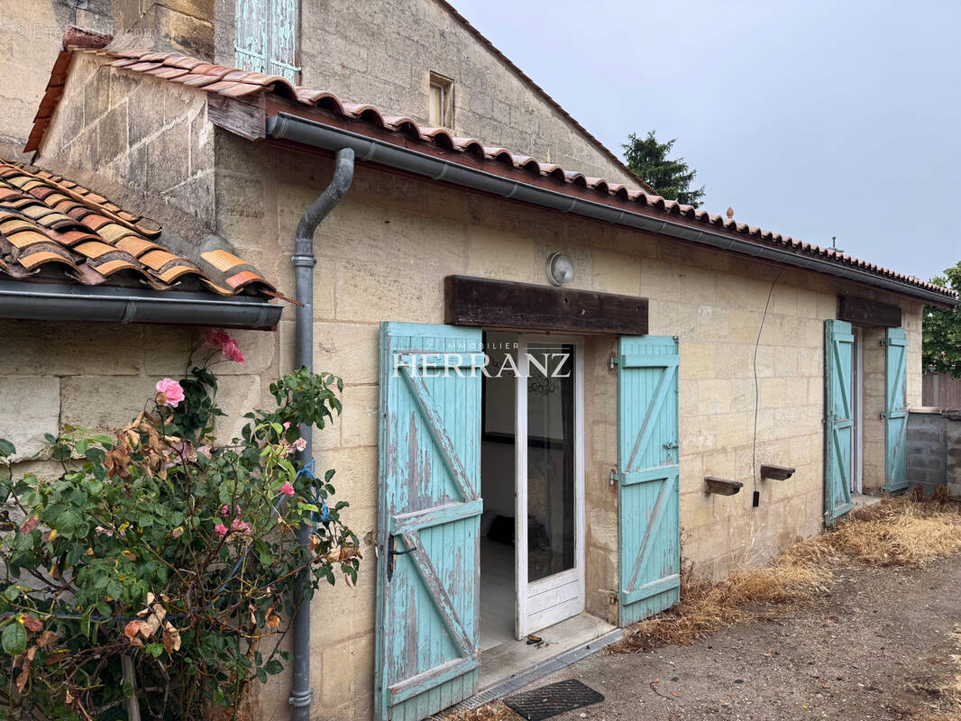 Maison à GENISSAC
