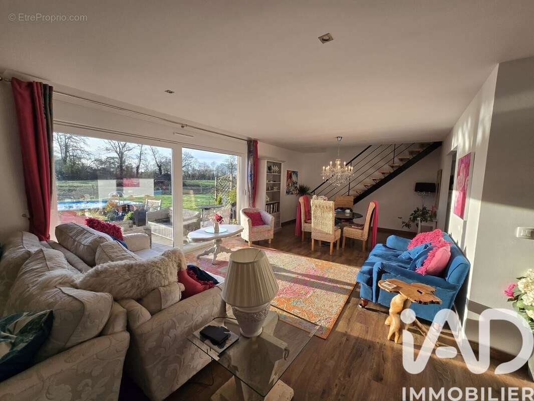 Photo 3 - Maison à ISSE