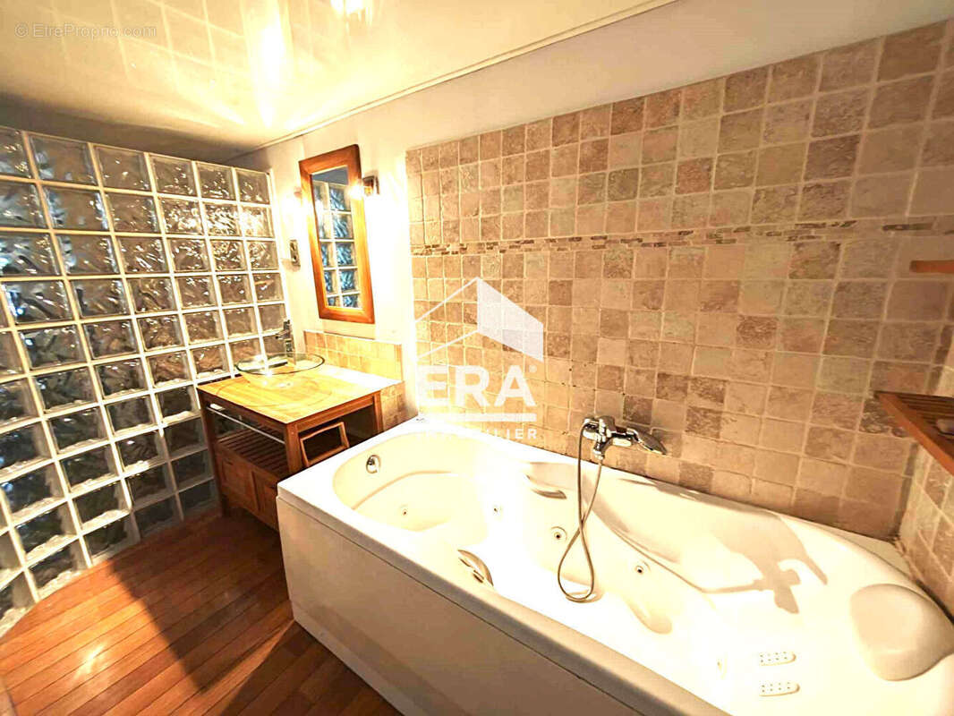 Appartement 80m² à marseille 1er arrondissement - photo 11
