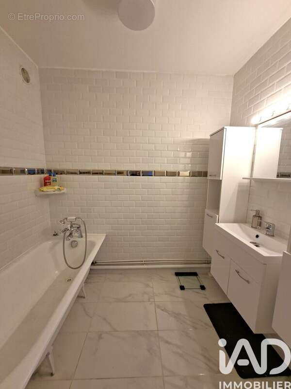 Appartement 82 m² à Rosny-Sous-Bois  - photo 7