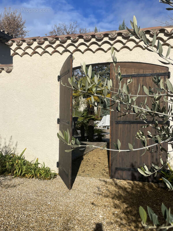 Maison à VAISON-LA-ROMAINE