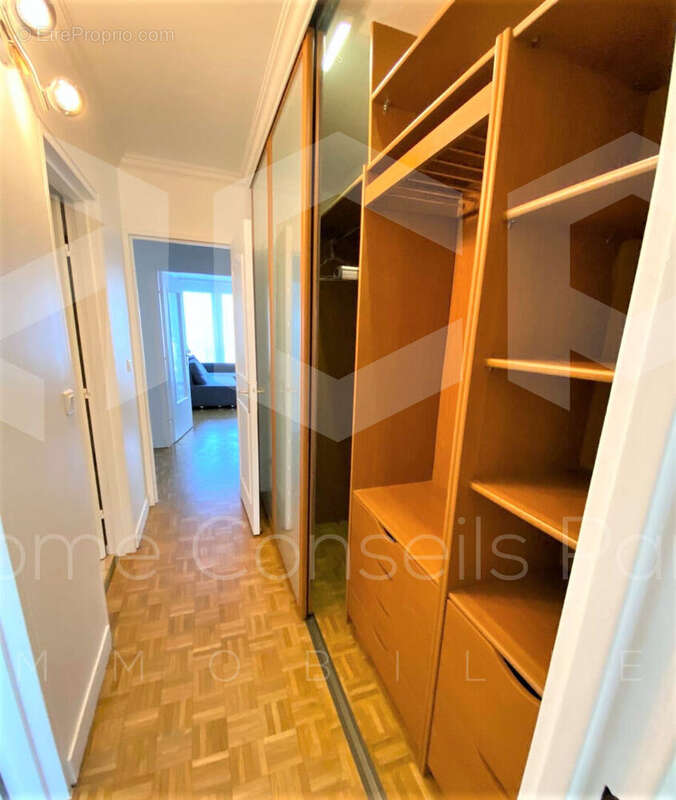 Appartement à MONTROUGE