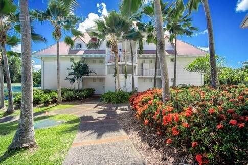 Appartement à SAINTE-LUCE