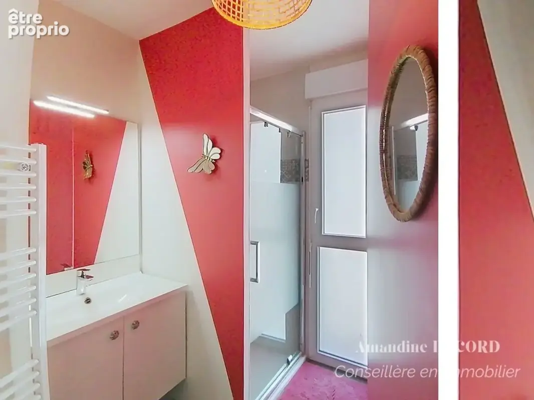Appartement lumineux avec grande terrasse et double box, au cœur d’une résidence récente et sécurisée - photo 5