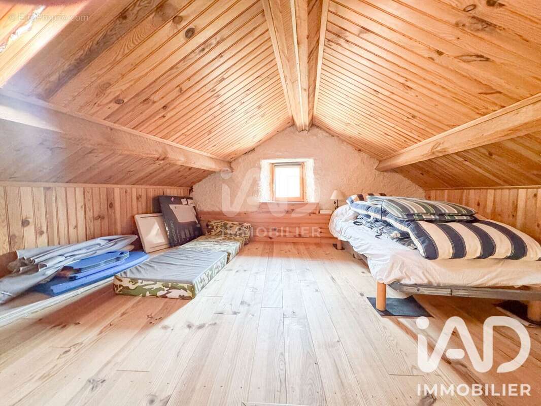 Maison 42 m² à Saint-Felix-De-Sorgues  - photo 8