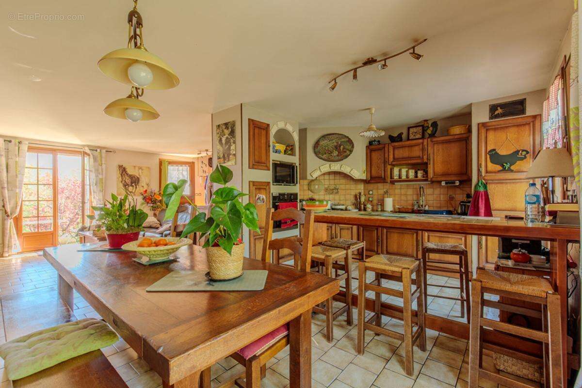 Exclusivite proprietes-privees : maison familiale à gaillon-sur-montcient - photo 3