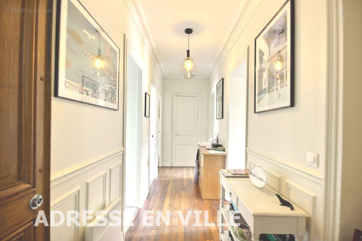 Appartement à LEVALLOIS-PERRET