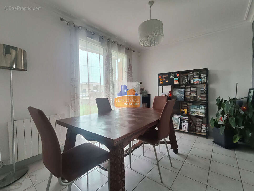 Maison à BOUGUENAIS