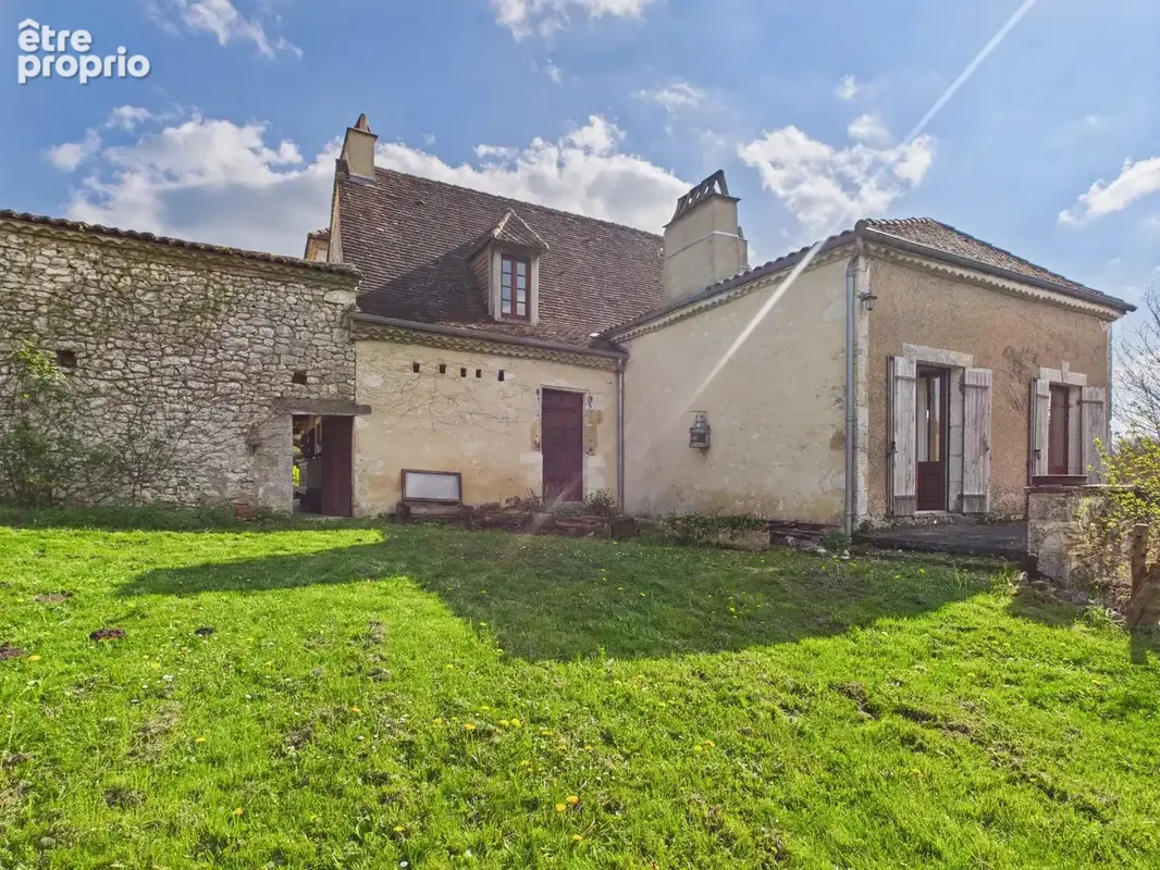 Trois maisons situées dans un endroit paisible proche d'une belle ville bastide - photo 9
