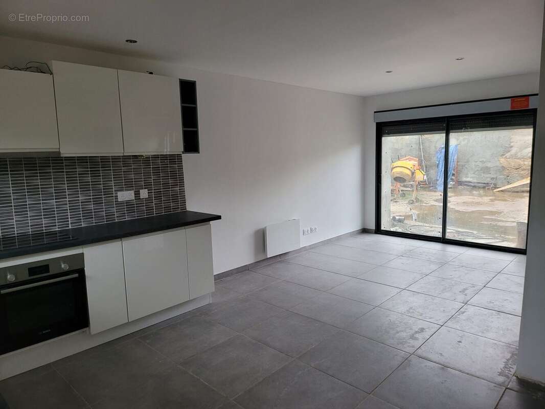 Maison à SAINT-JUST-LE-MARTEL